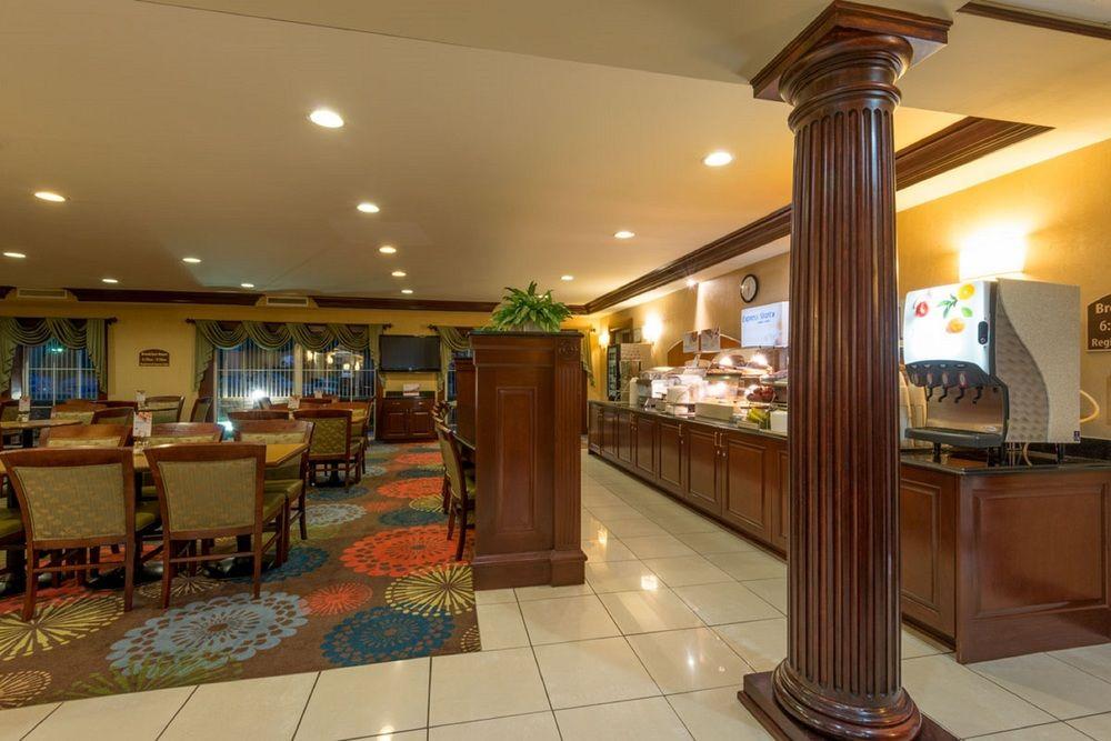 Holiday Inn Express & Suites Asheville Sw - Outlet Ctr Area, An Ihg Hotel Экстерьер фото